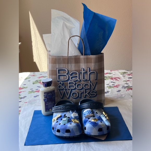 ππ€π BATH & BODY WORKS X GINGHAM CROCS BUNDLE ππ€π NWT ππ€π - Picture 2 of 16